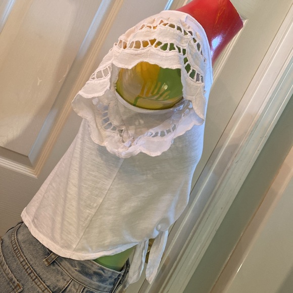 Tahari White Flutter Sleeve Asymmetrical Blouse - Picture 11 of 13